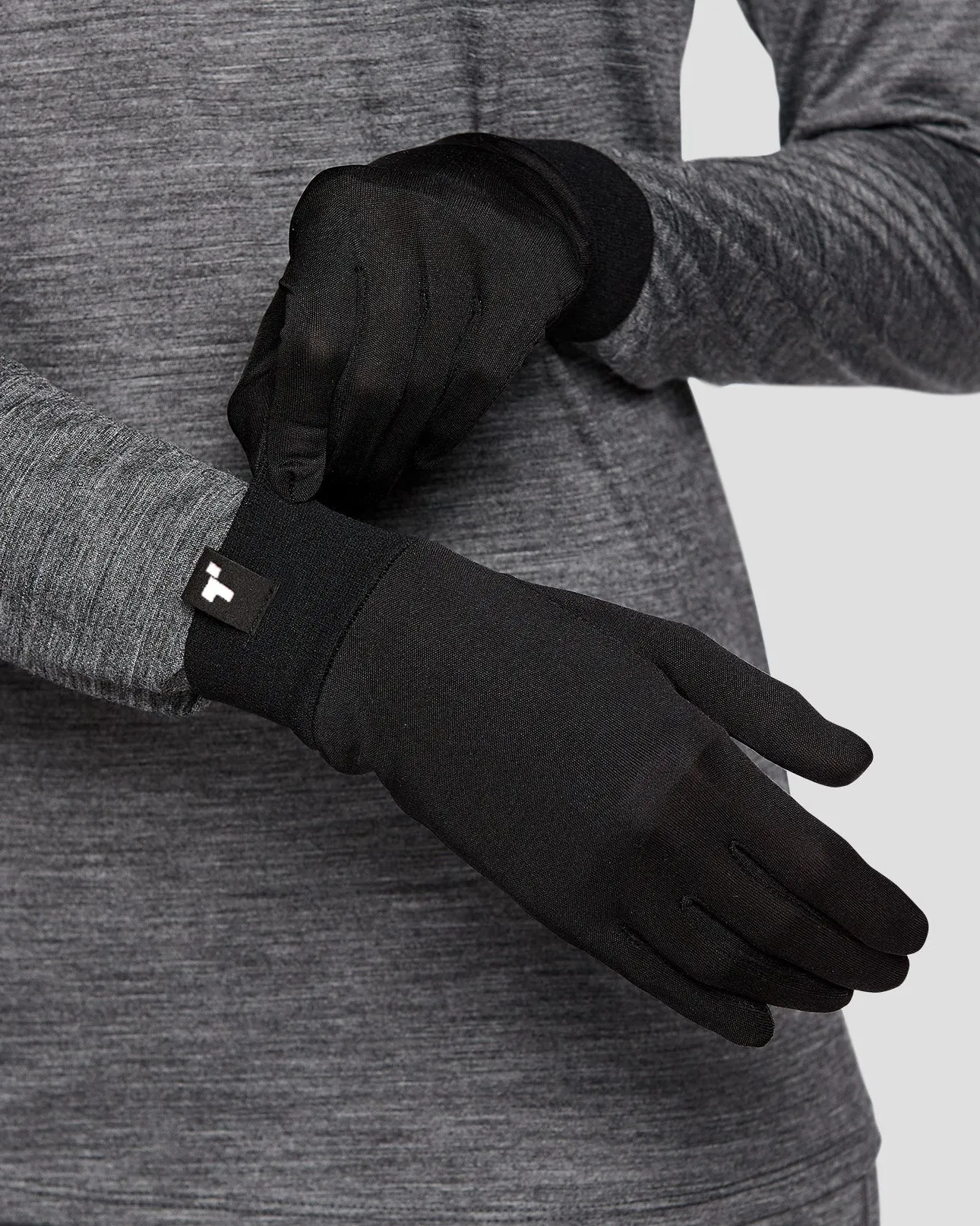 1.0 Thermasilk® Lightweight Stretch Silk Glove Liners