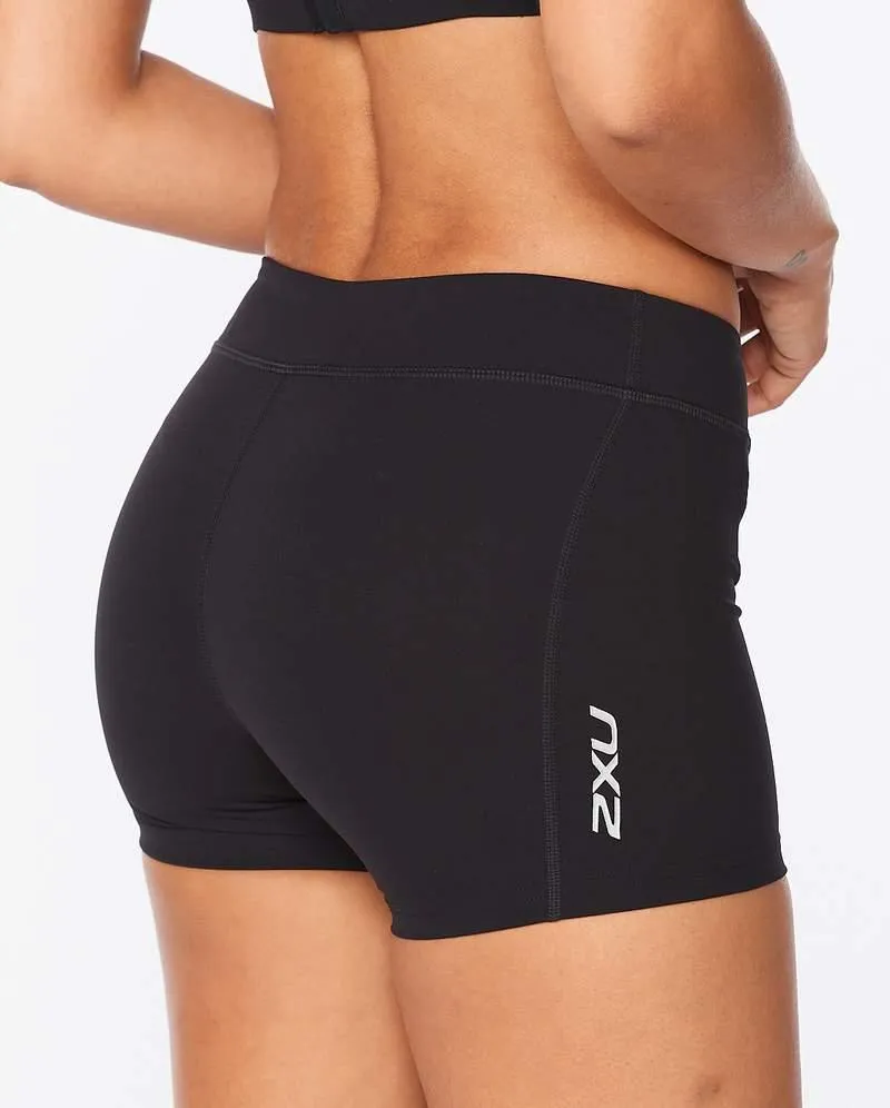 2XU Fitness Compression 4 Inch Womens Compression Shorts (Black/Silver)