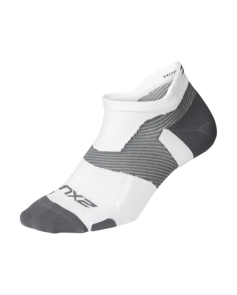 2XU Vectr Light Cushion Compression No-Show Unisex Cycling Socks (White/Grey)