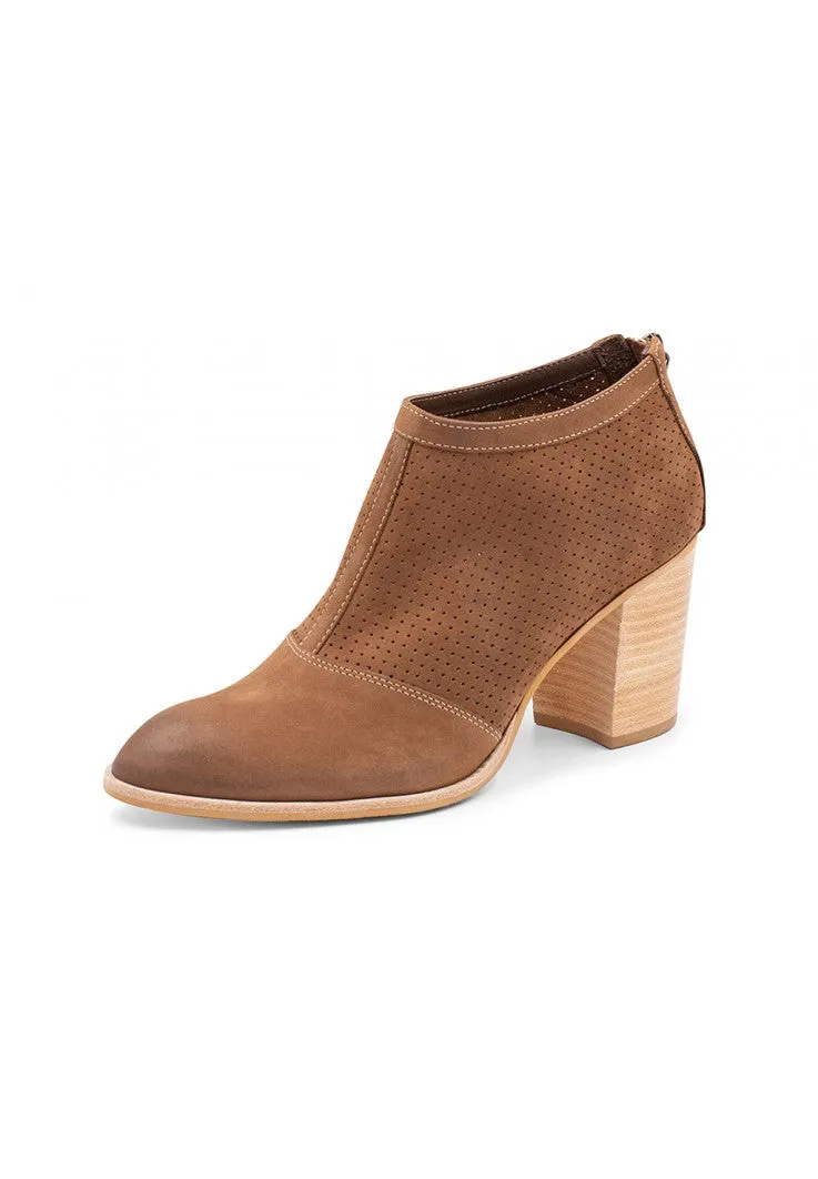 Chocolat Blue Breece Brown Nubuck Bootie