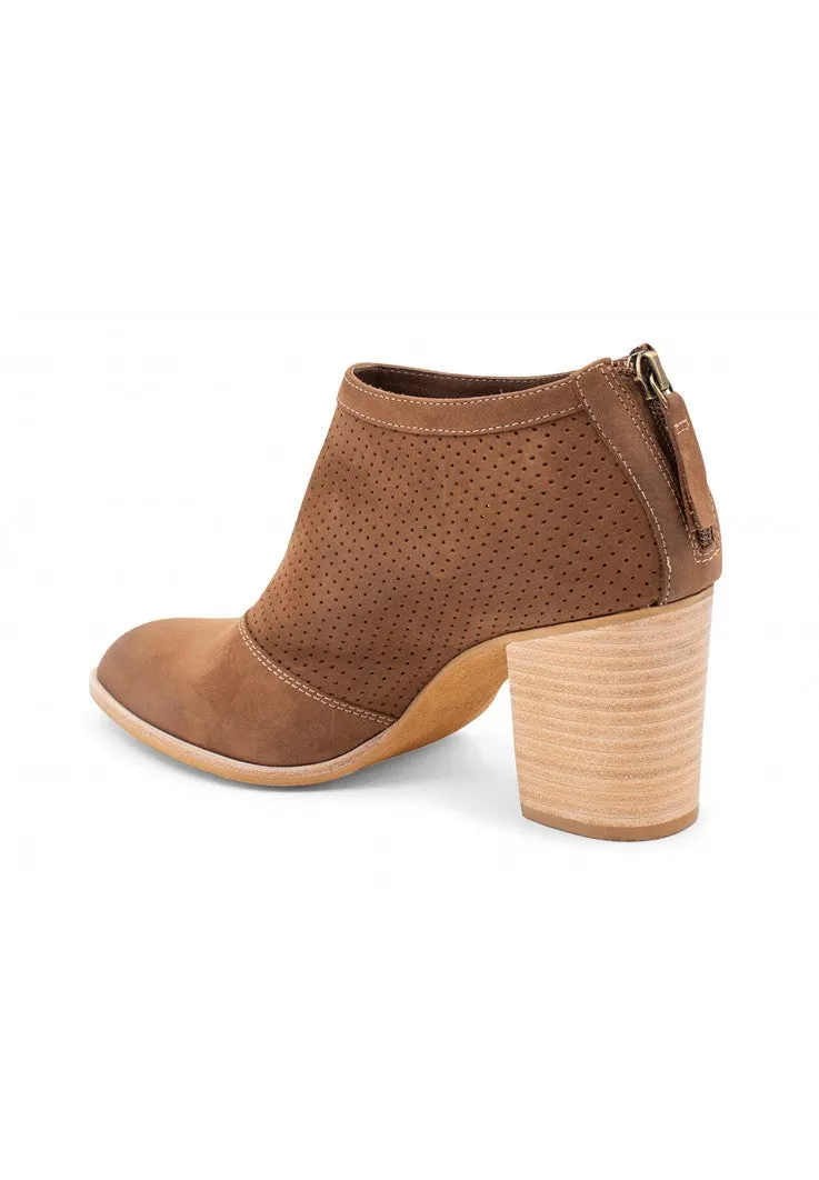 Chocolat Blue Breece Brown Nubuck Bootie